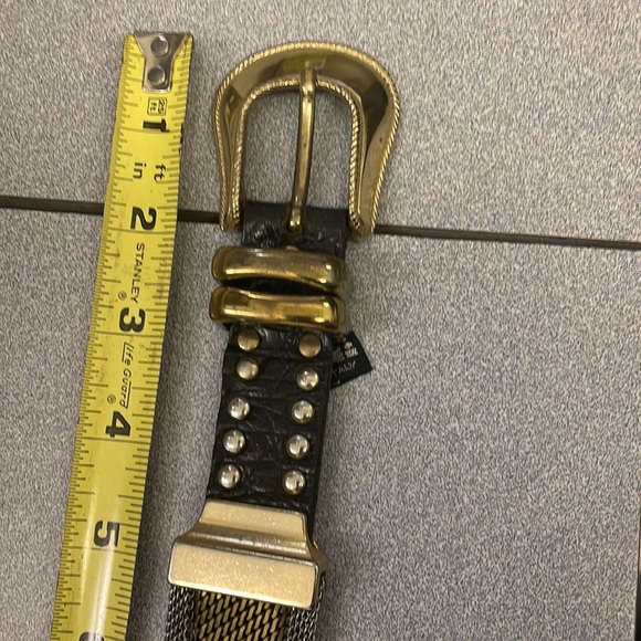 Men’s Italian belt, Metal studs; great condition - Picture 9 of 13